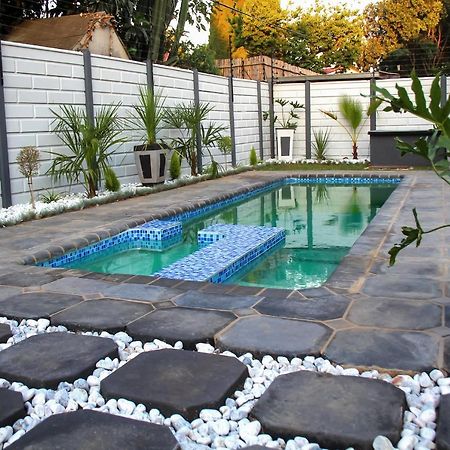 Villa La Sola B&B And Self-Catering Boksburg Ngoại thất bức ảnh