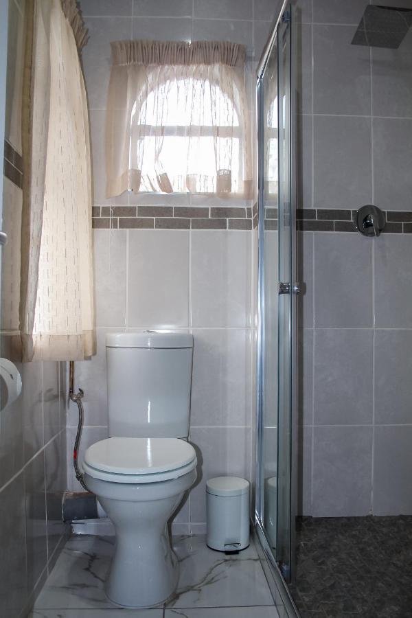 Villa La Sola B&B And Self-Catering Boksburg Ngoại thất bức ảnh